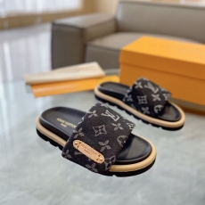 Louis Vuitton Slippers